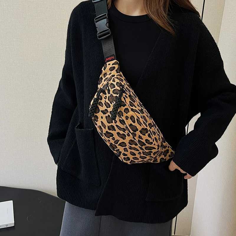 2024 New Leopard Print Waist Bag Fashion Fanny Pack Phone Purse Lady Simple Chest Bag Quality Nylon Woman Shoulder Crossbody Bag Z250911
