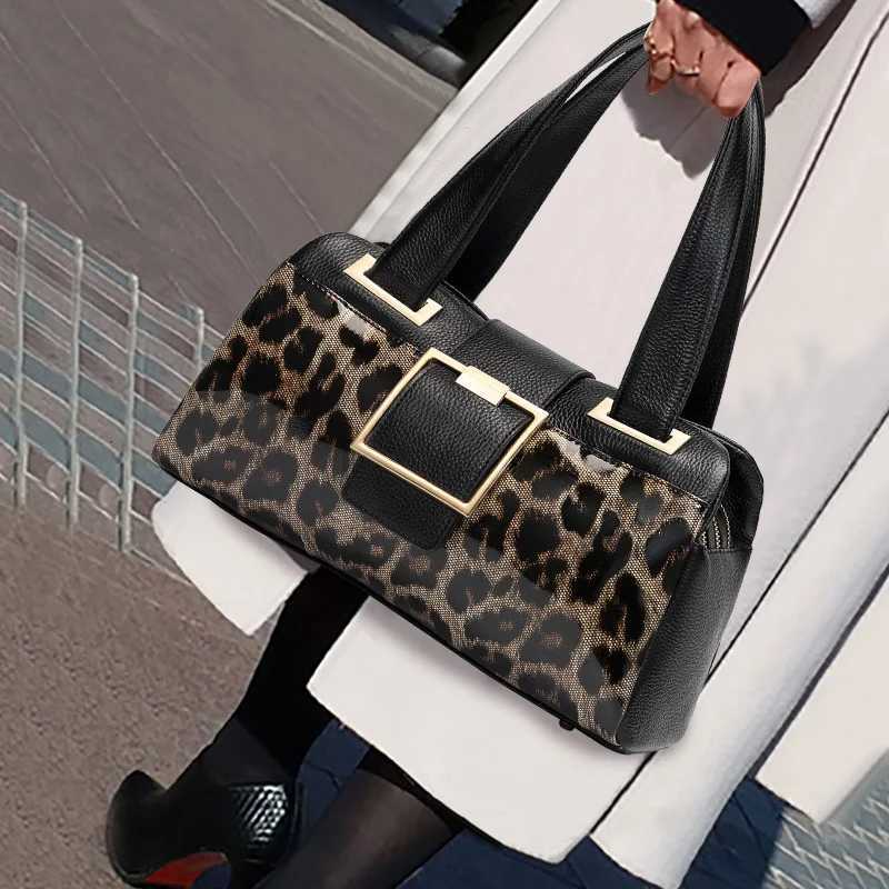 New Womens Handbag 2024 New Leopard Pattern Large Capacity Boston Cowhide Bag Z250911