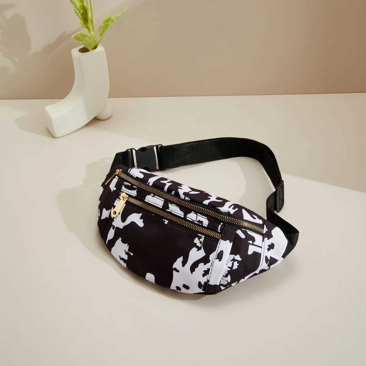 Cow Pattern Fanny Packs Small Crossbody Sling Bag for Women Fashion Chest Belt Bum Bags Sports Workout Traveling Waist Bag Z250911