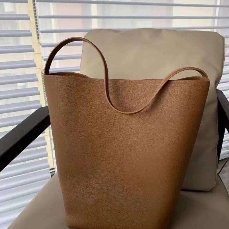 Soft Leather Bucket Large Capacity Tote High Quality Commuting Simplified Women's Fashion Shoulder Bag