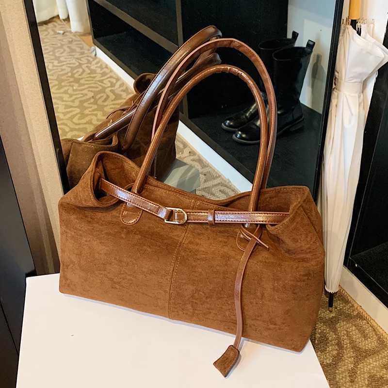 Fashionable retro shoulder bag large capacity casual handbag pure color simple texture classic lazy style handbag suitable fo W250911