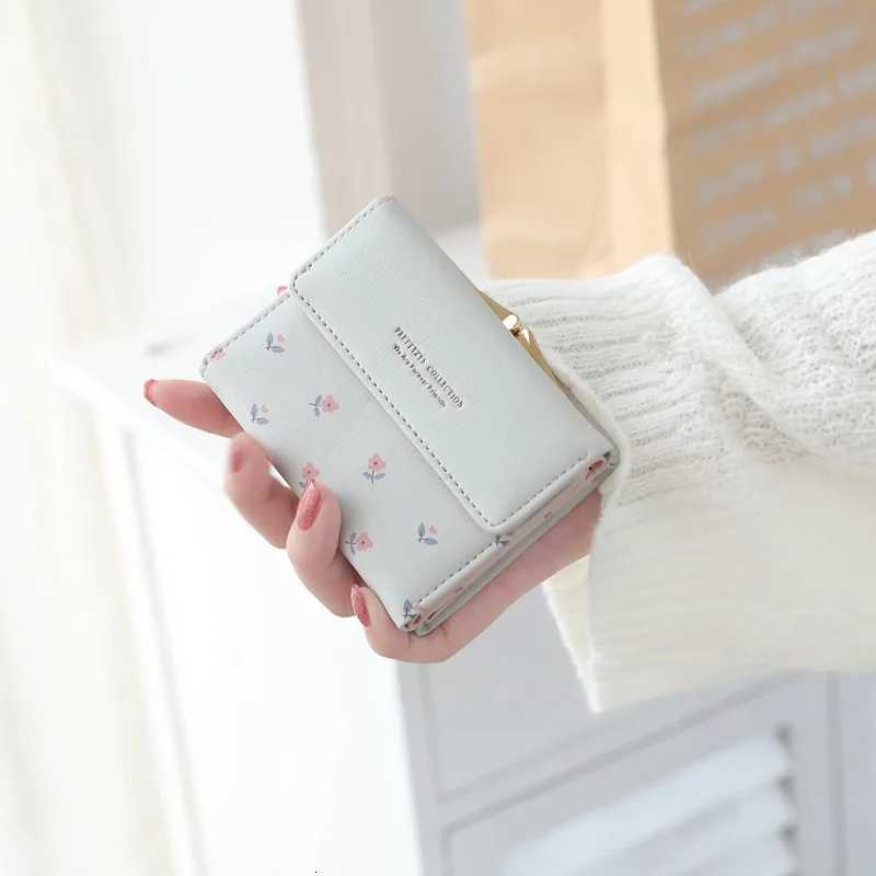 Women Wallets and Purses PU Leather Money Bag Female Short Hasp Purse Small Coin Card Holders Cute Girls Clutch New Women Wallet W250911