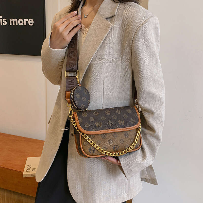 Vintage Women Designer Bags Luxury Shoulder Bags Fashion Wide Strap Small Square 2025 New Printed Single Shoulder Casual Crossbody Bag for Women