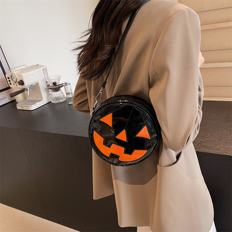Halloween New leisure Fashionable Pumpkin Bag with Personalized and niche Design, Trendy Candy Bag, Women's Shoulder Bag, Designer Bag