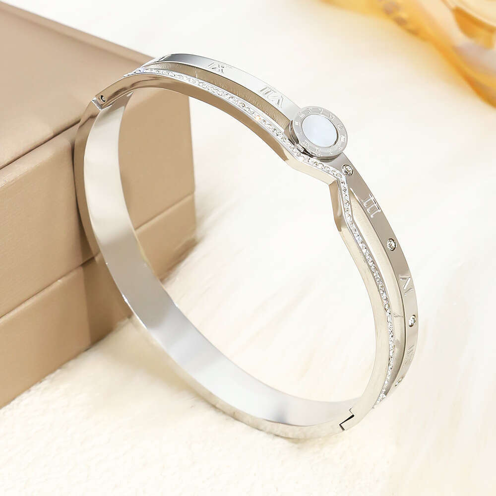 Titanium Fashion Commuter Gold-Plated Egg-Shaped Clasp Open Women's Gold High-End Stainless Steel Bracelet