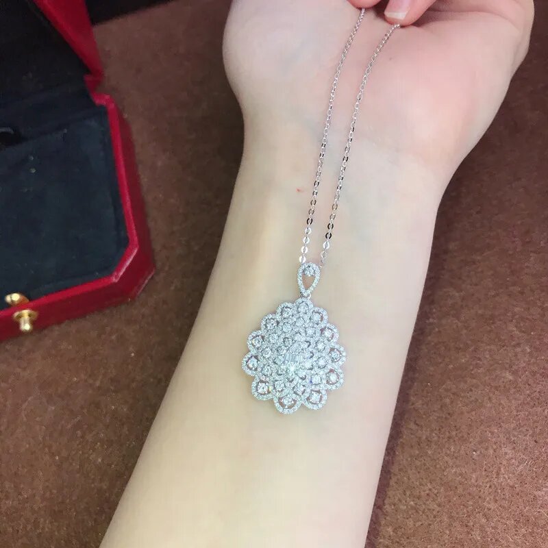 2025 Choucong Brand Flower Pendant Luxury Jewelry 925 Sterling Silver Round Cut 5A Cubic Zircon CZ Diamond Gemstones Eternity Women Wedding Clavicle N