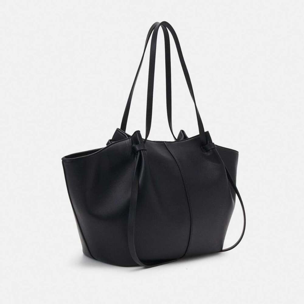 Lightweight Large Capacity New Bat-Shaped High Street Handbag Trendy Single Shoulder Crossbody Bag for Women