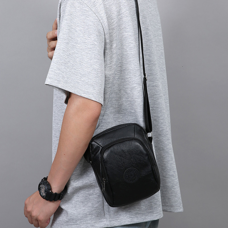 New Fashion Soft Free Shipping PU Designer Bag Single Shoulder Small Bag Casual Sports Men S Crossbody Bag Luxury Bag Business Portable Commuting Vers
