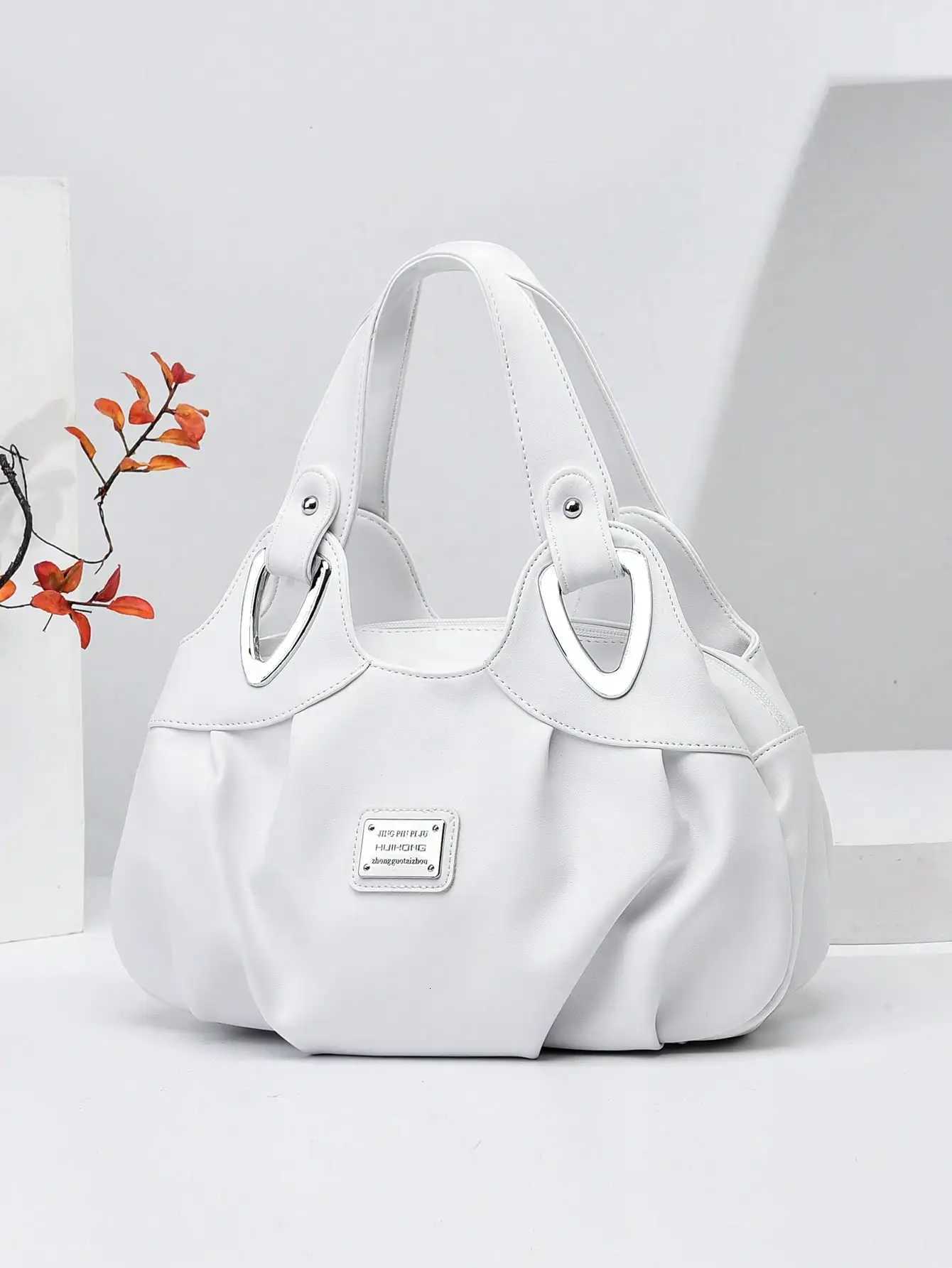 Fashionable and minimalist shoulder bag solid color large capacity portable tote bag essential for daily shopping Z250911