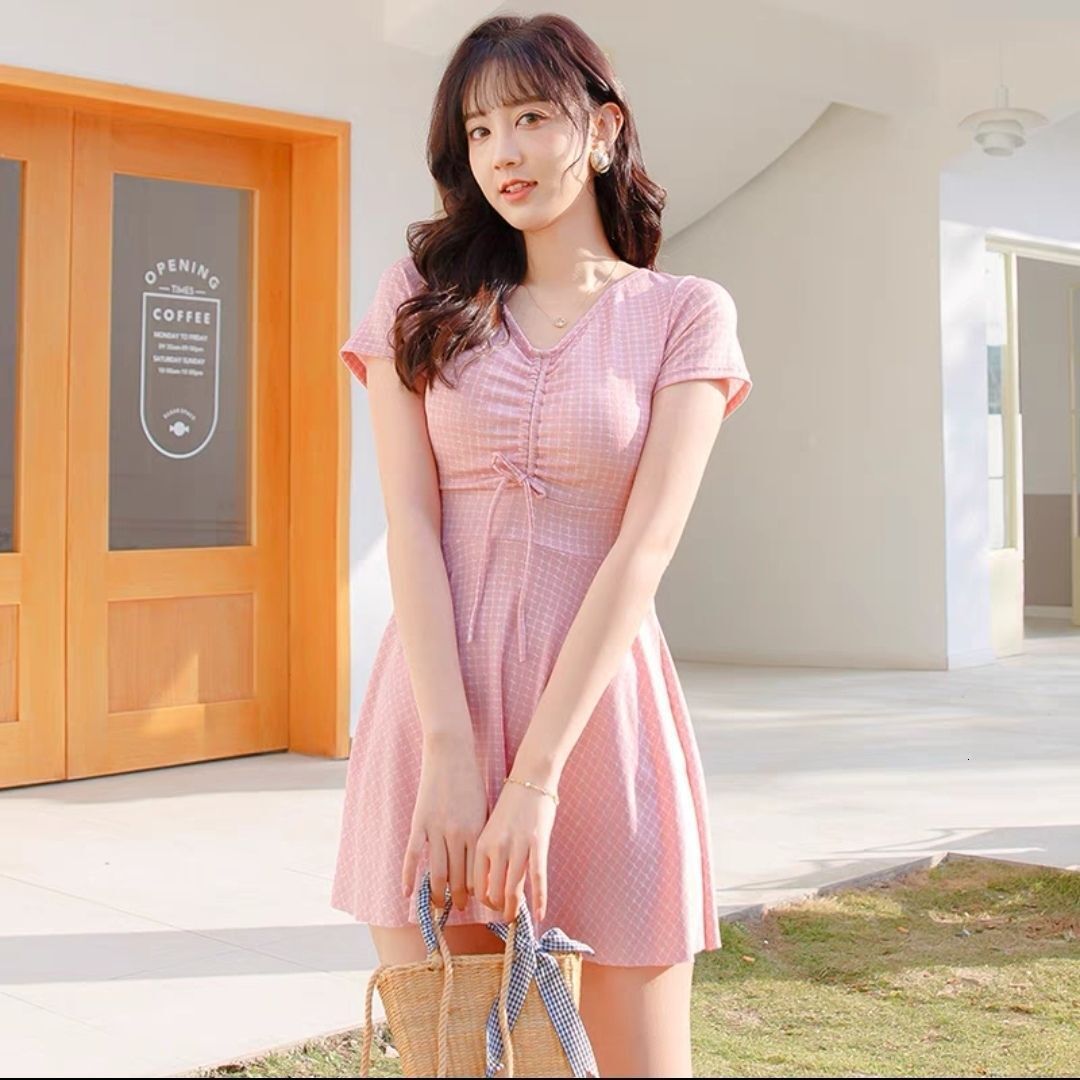 Women's High-End Fashion Boxer Swimsuit Winter Hot Spring Vacation Slimming Skirt Style Two-Piece Set