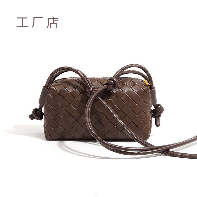 Hot Selling Woven Knot Crossbody Small Square Bag Light Luxury Single Shoulder