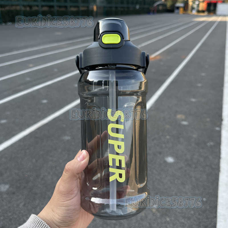 2024 Sports Fitness Adult Water Cup Large Capacity Water Bottle Outdoor Simple Fallresistant Portable Straw Plastic Water Bottle H250911