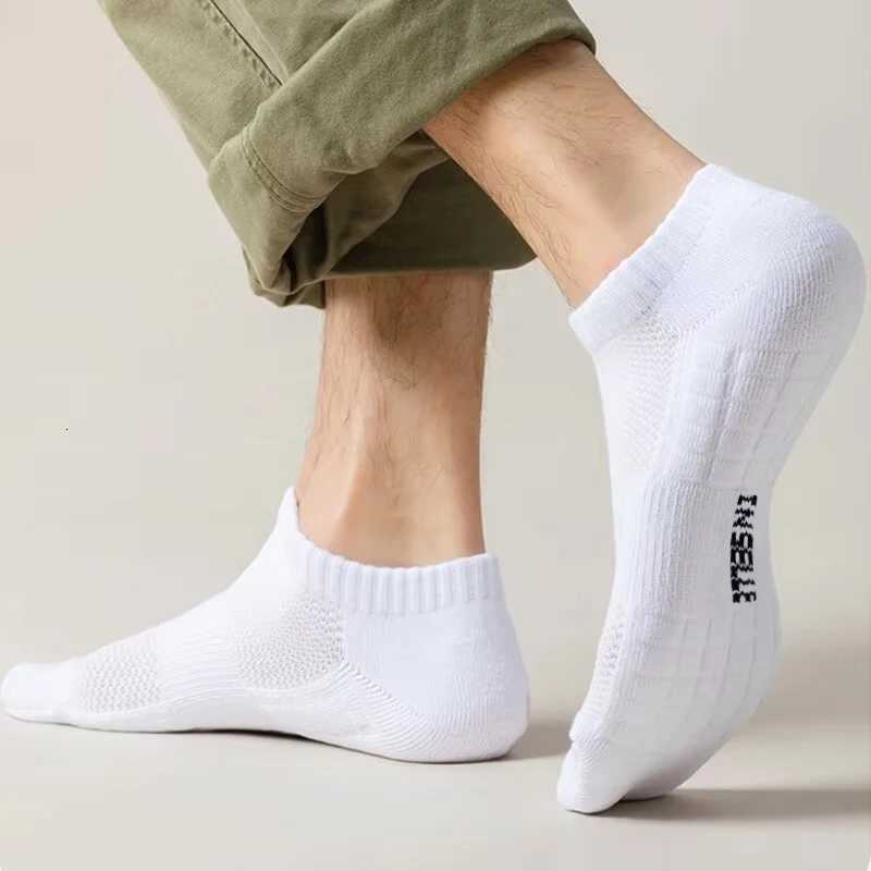 6 Pairs ThickSoled Moisture Wicking Sports Socks with Cushioned Bottoms Perfect for Running and Professional Sports D250911