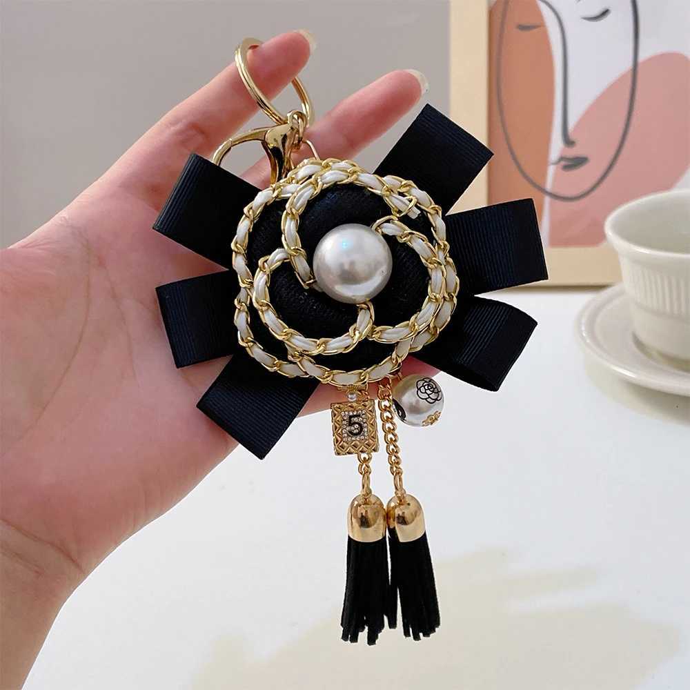 2024 Fashion Flower Keychain Camellia Handbag Pendant Gifts Souvenirs 1 SSS S250911