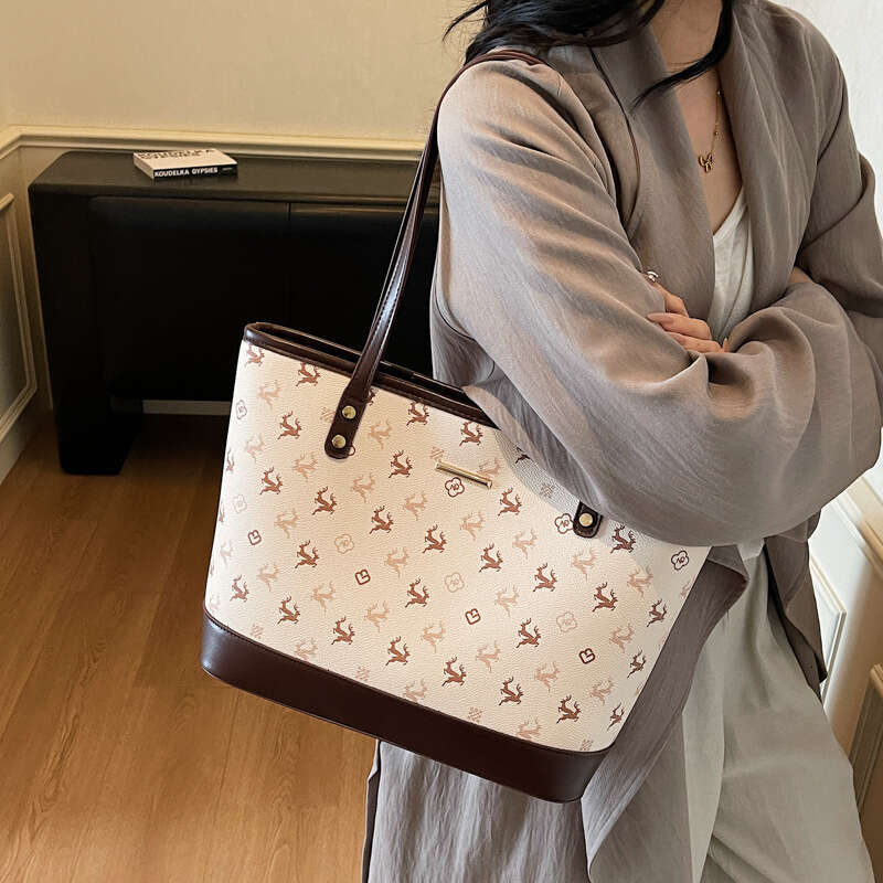 Fashion Designer Bag Large Capacity Handbag Fashion Women's College Student Tote 2025 New Casual Commuting Class Single Shoulder Bag