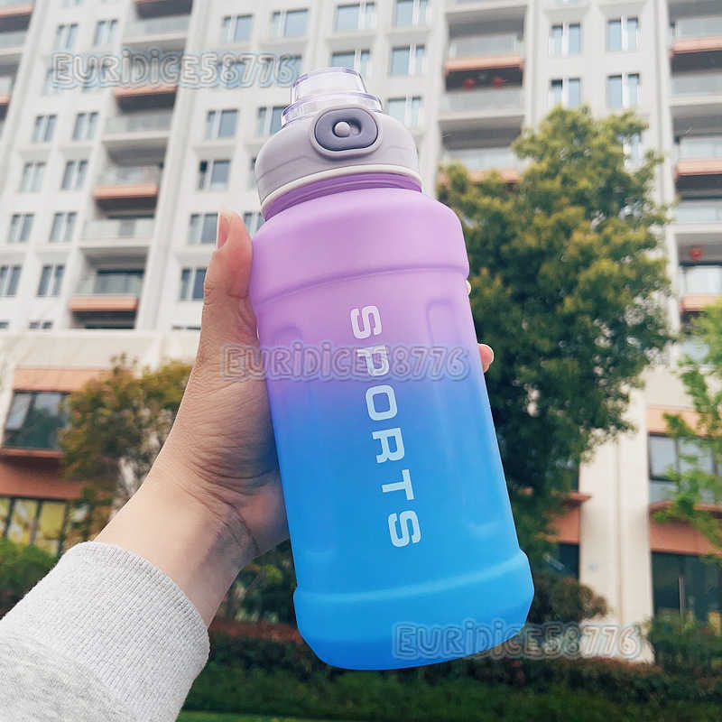 New Matte Gradient Summer Sports Fitness Water Bottle with High Aesthetic and Large Capacity Handle H250911