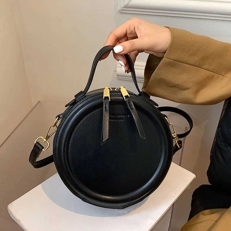 Solid Color PU Leather Shoulder Bag Crossbody Bag For Women Round Small Handbag Fashion Designer Bags Female Zipper Purses Z250911