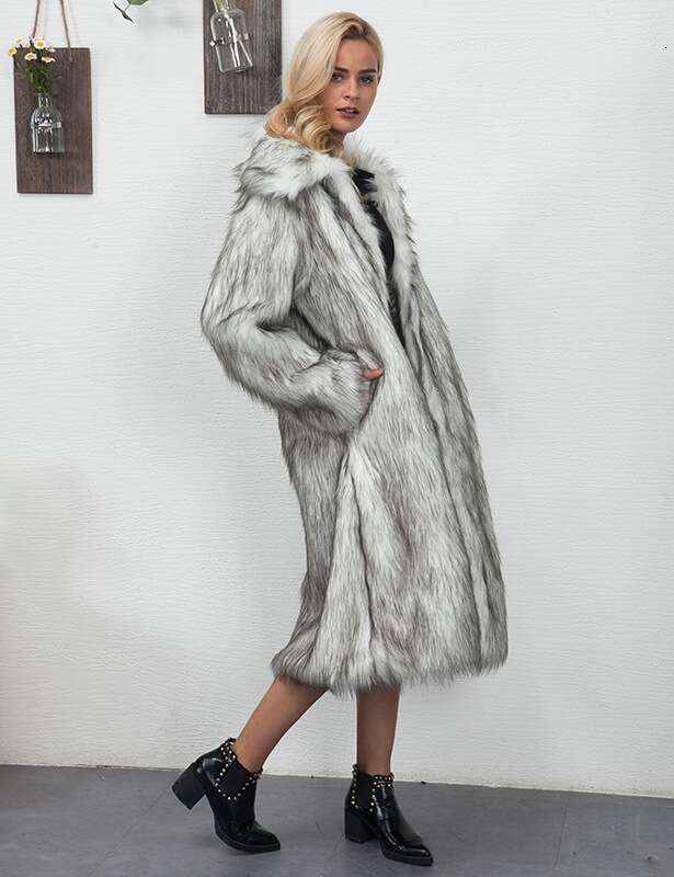 Women's Autumn And Winter Fox Fur Coat Long
