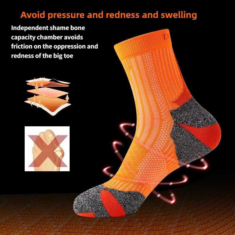 Professional Marathon Running Sock Nonslip Men Women Sports Fitness Thickened Cushioned Short Tube Low Cut Boat Ankle Socks D250911