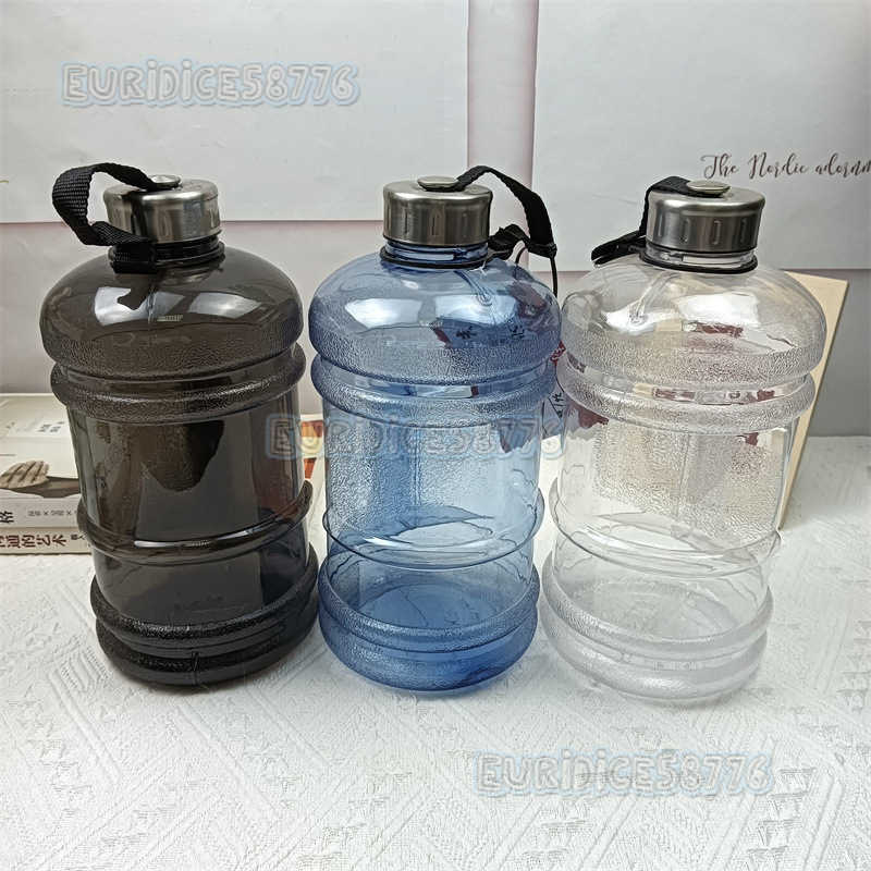 1000ml 2000ml Sports Cold Water Bottle Large Capacity Ton Bucket Outdoor Portable Summer Steel Lid Water Bucket Cup H250911