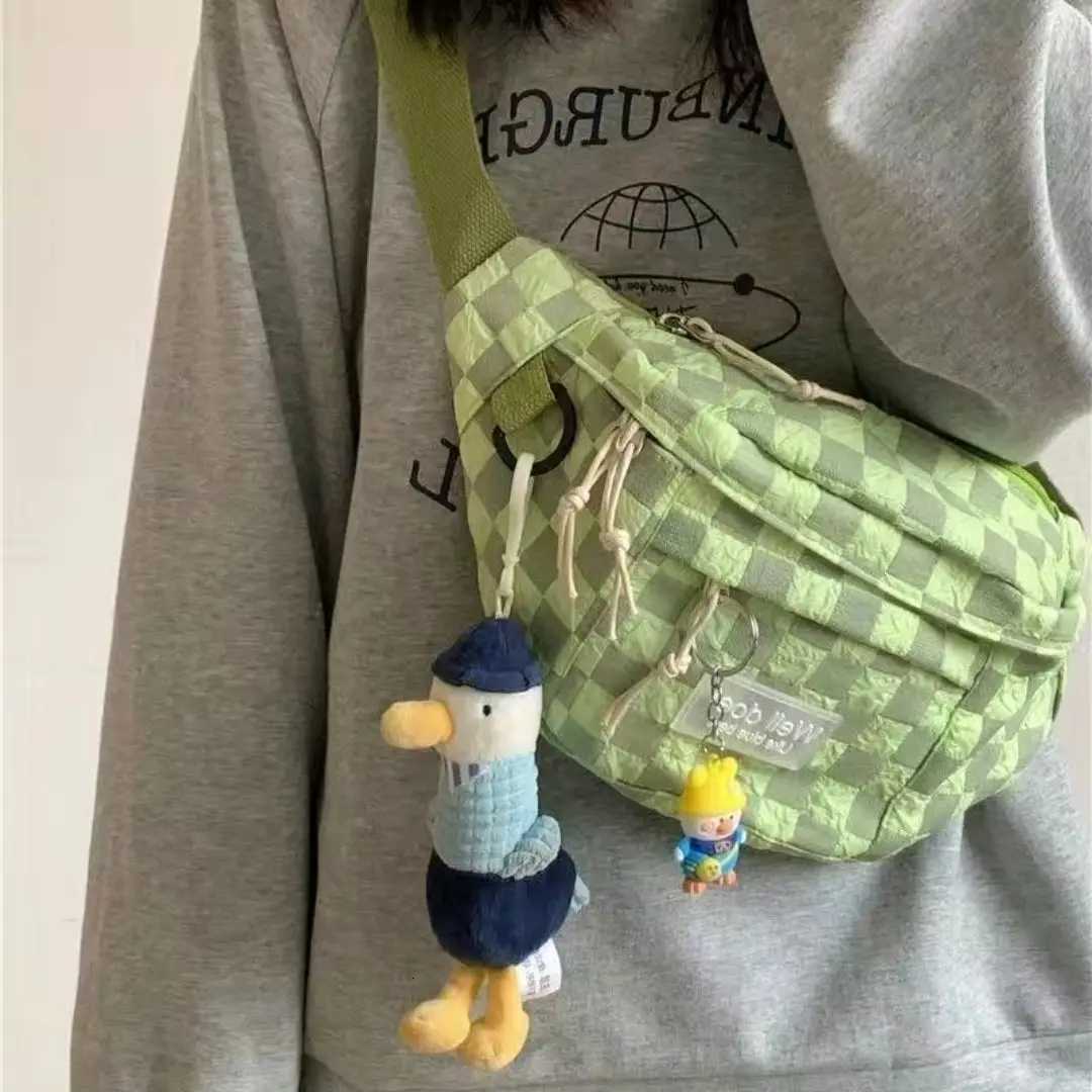 Korean Chessboard ChEST Bag Womens Japanese Versatile Leisure Large Capacity Messenger Bag Mens Sports Waist Bag FAshion Z250911