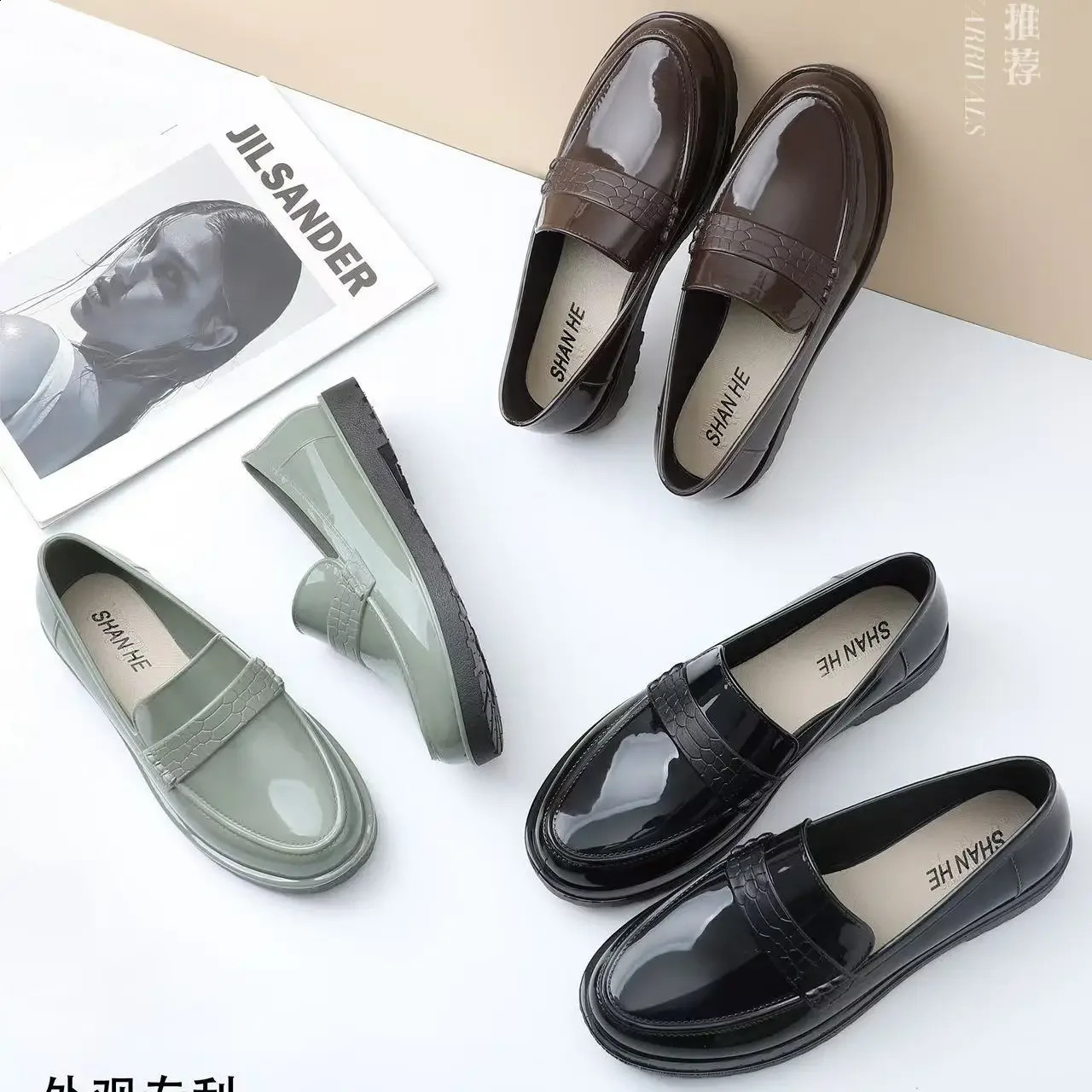 Womens Low Heel Shallow Rain Shoe Soft Sole Non Slip On Round Toe Lightweight Waterproof Kitchen Work Loafer 250911