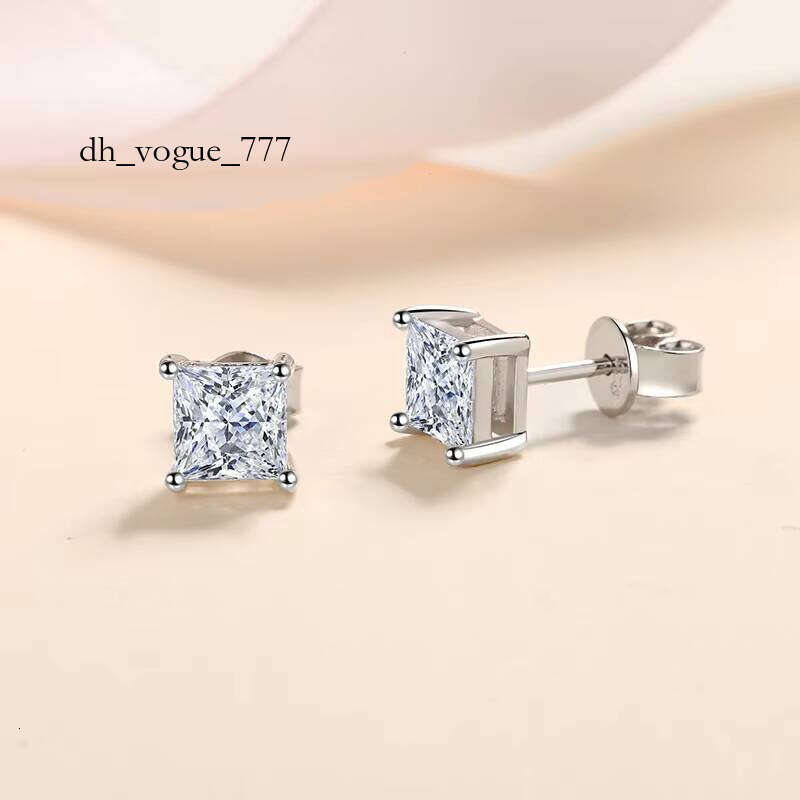 Classic Hot-selling Generation of Women's Moissanite Earrings Princess square S Sier Simulation Ear Jewelry