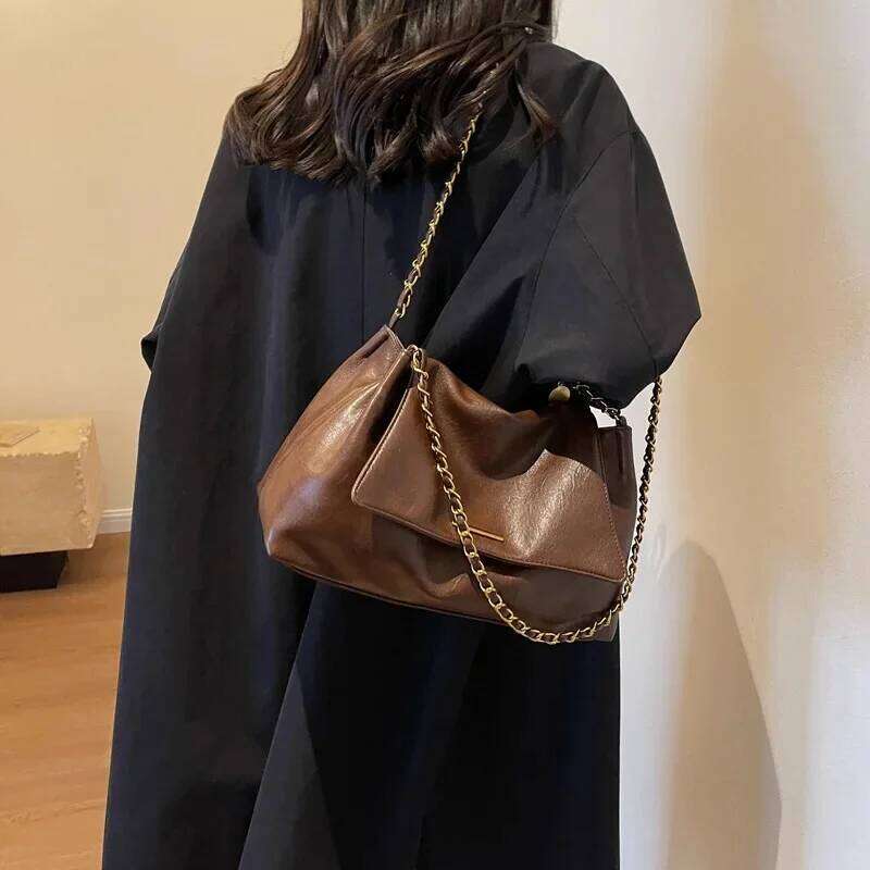 Shoulder Crossbody Bag Versatile Casual Commuting Large Capacity Tote Chain