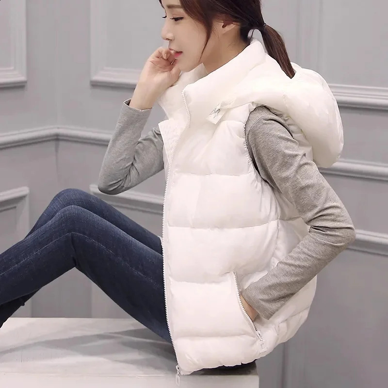 Winter Sleeveless Jacket Female Hoodies Down Vest Duck Down Puffer Waistcoat Ultra Light Winderproof Puffer Coat Outwea 250823