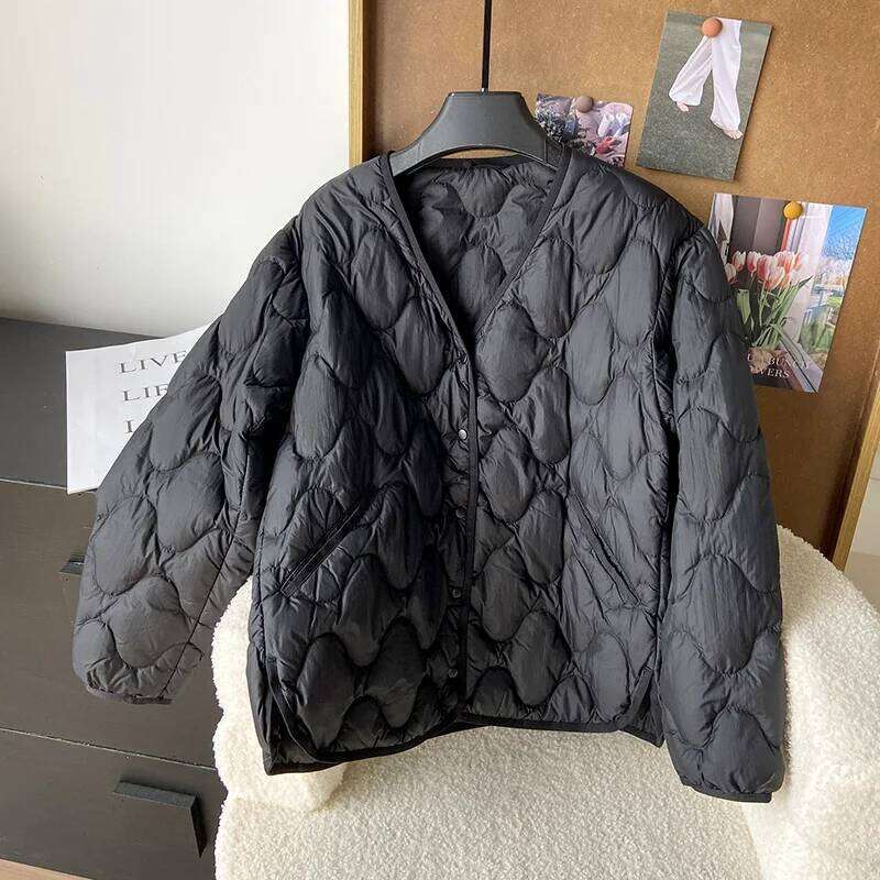 Lagabogy 2025 New Autumn Winter Warm Puffer Coat Women Light Thin 90%White Duck Down Jacket Female Short Single Breasted Outwear