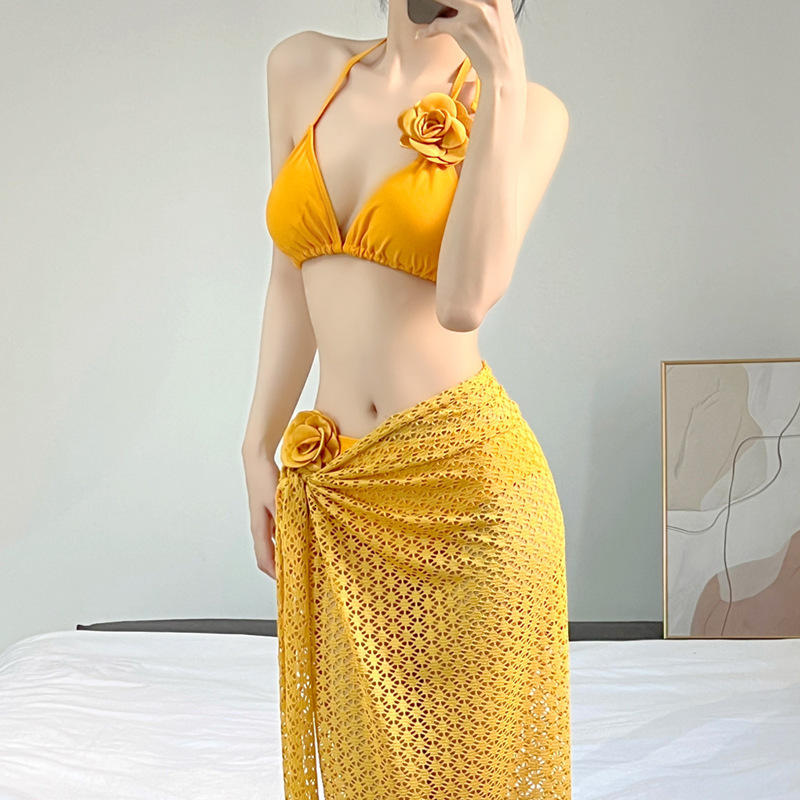 High-End Thai Ginger Yellow Floral Two-Piece Bikini Sexy Slimming Island Vacation Niche Three-Piece Swimsuit