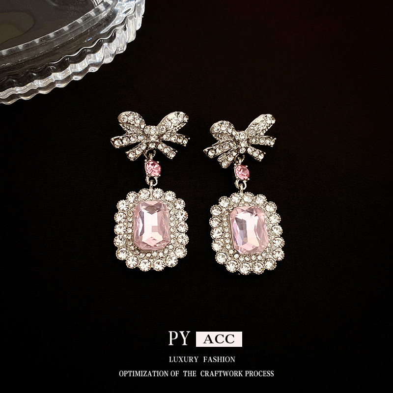Luxury Brand Designer Jewelry Silver Needle Inlaid Diamond Square Bow Earrings Korean Sweet Fashion Stud Earrings Personality Temperament Versatile Ea