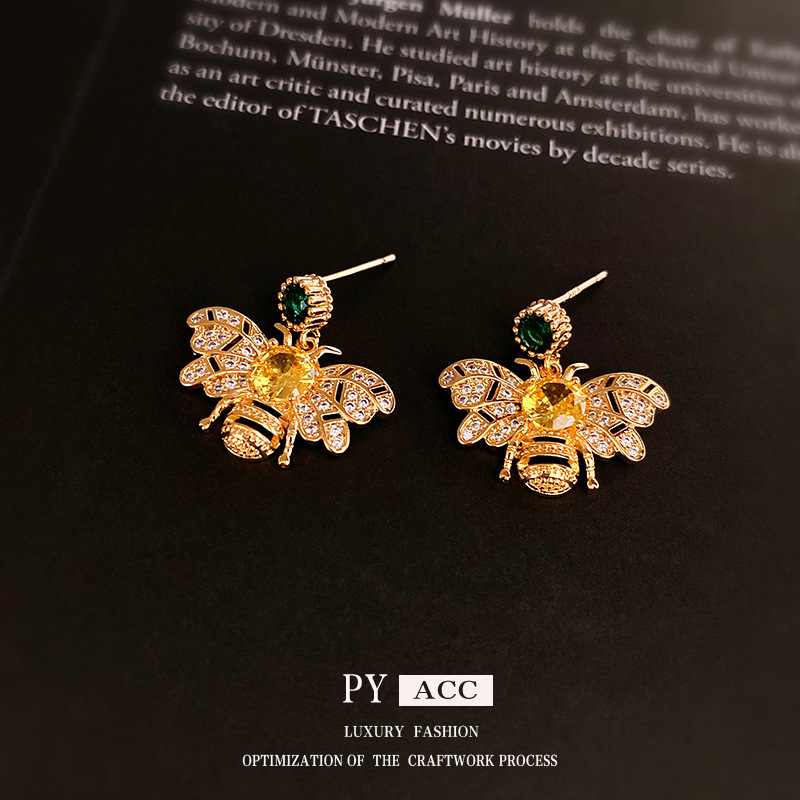 Luxury Brand Designer Jewelry Silver Needle Zircon Bee Earrings Vintage Light Luxury High-End Sense Of Temperament Personality Stud Earrings Medieval 