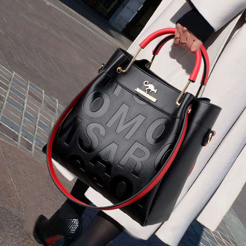2023 Cross-Border Foreign Trade Crossbody Large Capacity Net Red The Same Paragraph Shoulder Bag Women's Bags