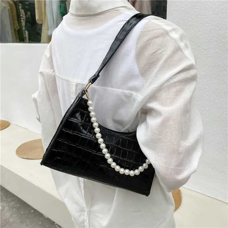 Armpit Bag Women Retro Handbag PU Leather Underarm Shoulder Bag Fashion Pearl Top Handle Bag Female Small Subaxillary Bag Clutch W250911