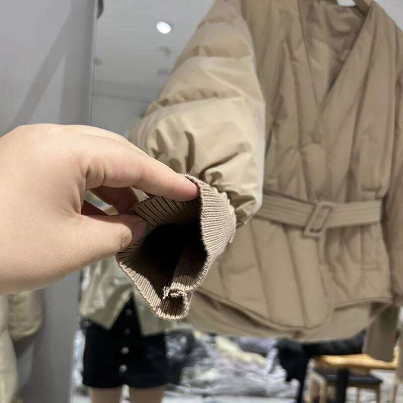 Lagabogy 2025 New Winter Women Design Warm Puffer Jacket Female 90% White Duck Down Coat With Belt Slim V-Neck Outwear