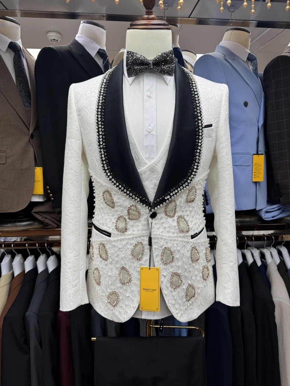 Handsome Men's Suit Shawl Lapel Tailor-Made 2 Pieces Set Pearls Jacquard Jacket One Button Blazer Rhinestone Customized Coat Black Pants Plus Siz