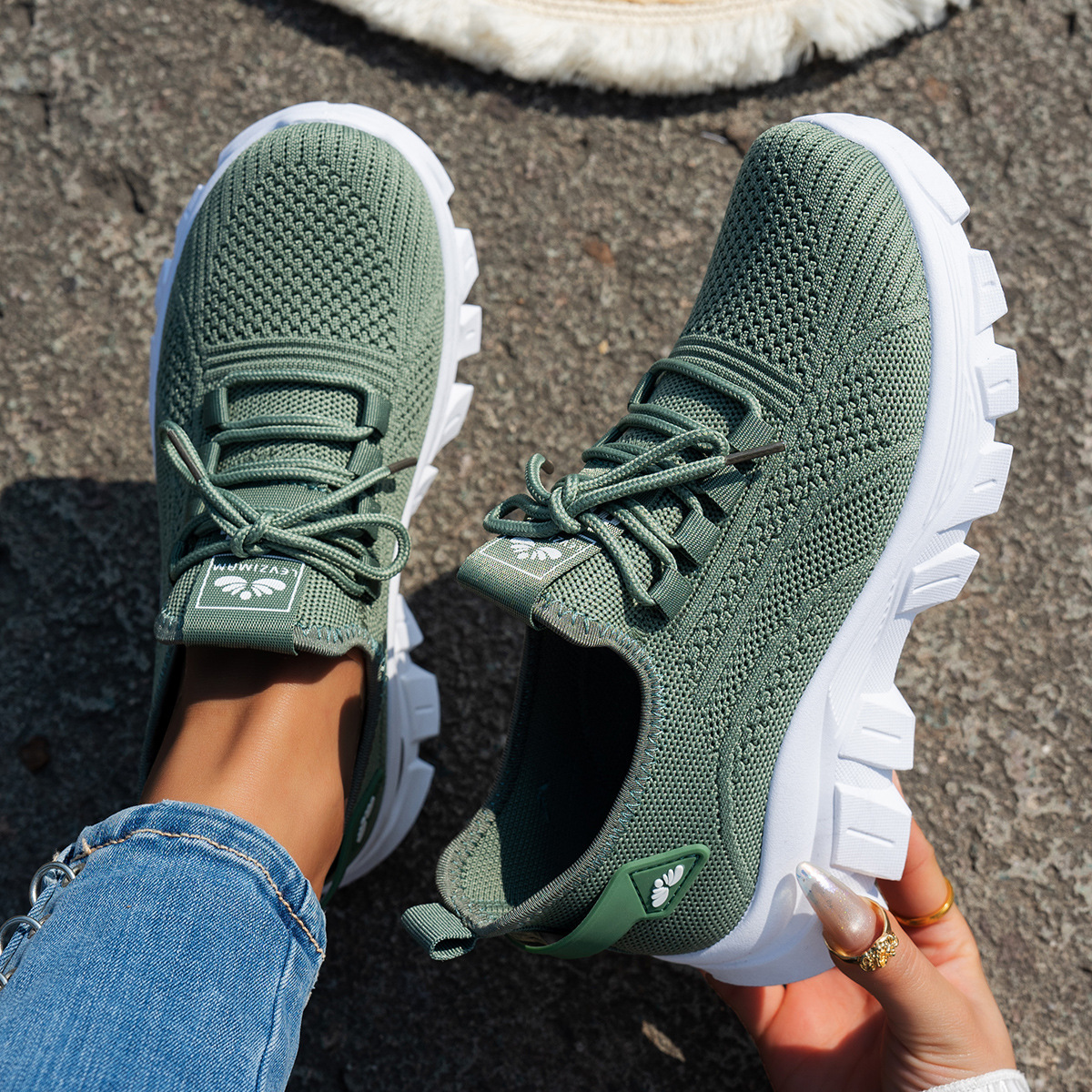 Autumn new designer shoes for women lightweight and breathable dad shoes plus size women's shoes breathable sports shoes