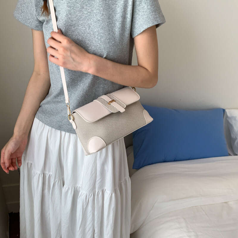 High-Quality Texture Baguette Small Square 2025 Spring New Simple Crossbody Trendy Single Designer Bags Shoulder Underarm Bag