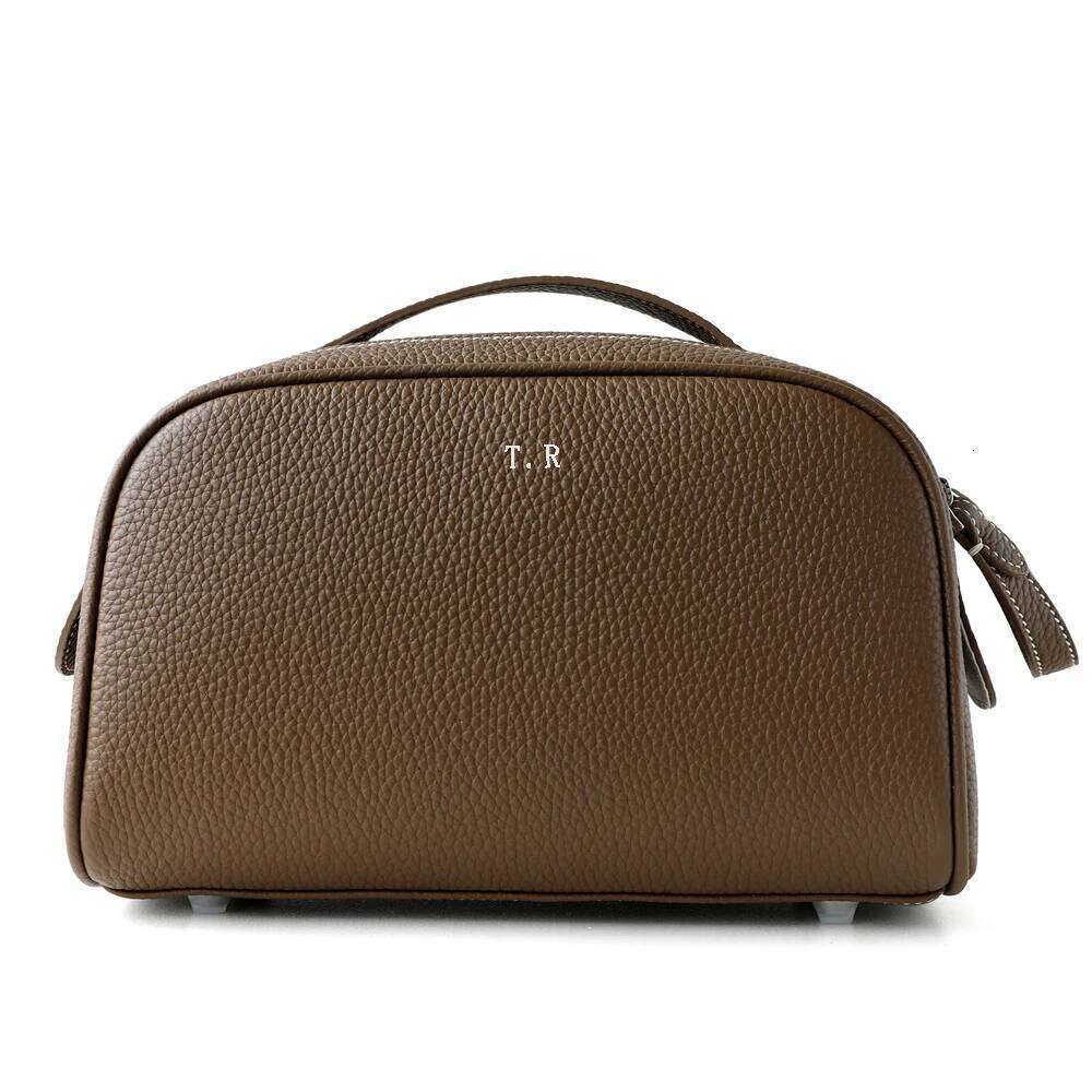 Top layer cowhide makeup 2025 new design genuine leather women's portable travel toiletries vintage ins fashion storage bag