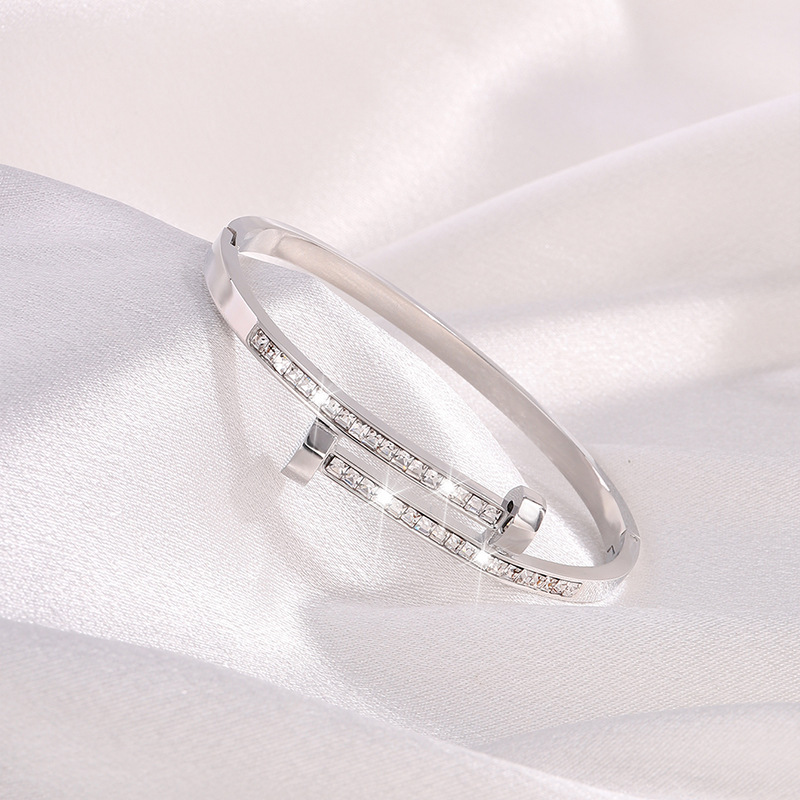 2025 New Designer Stainless Steel Dia Bracelet Double Headed Screw Full Dia Gold Plated Bracelet For Women Luxury Fashion Two Nails Design Adjustable 