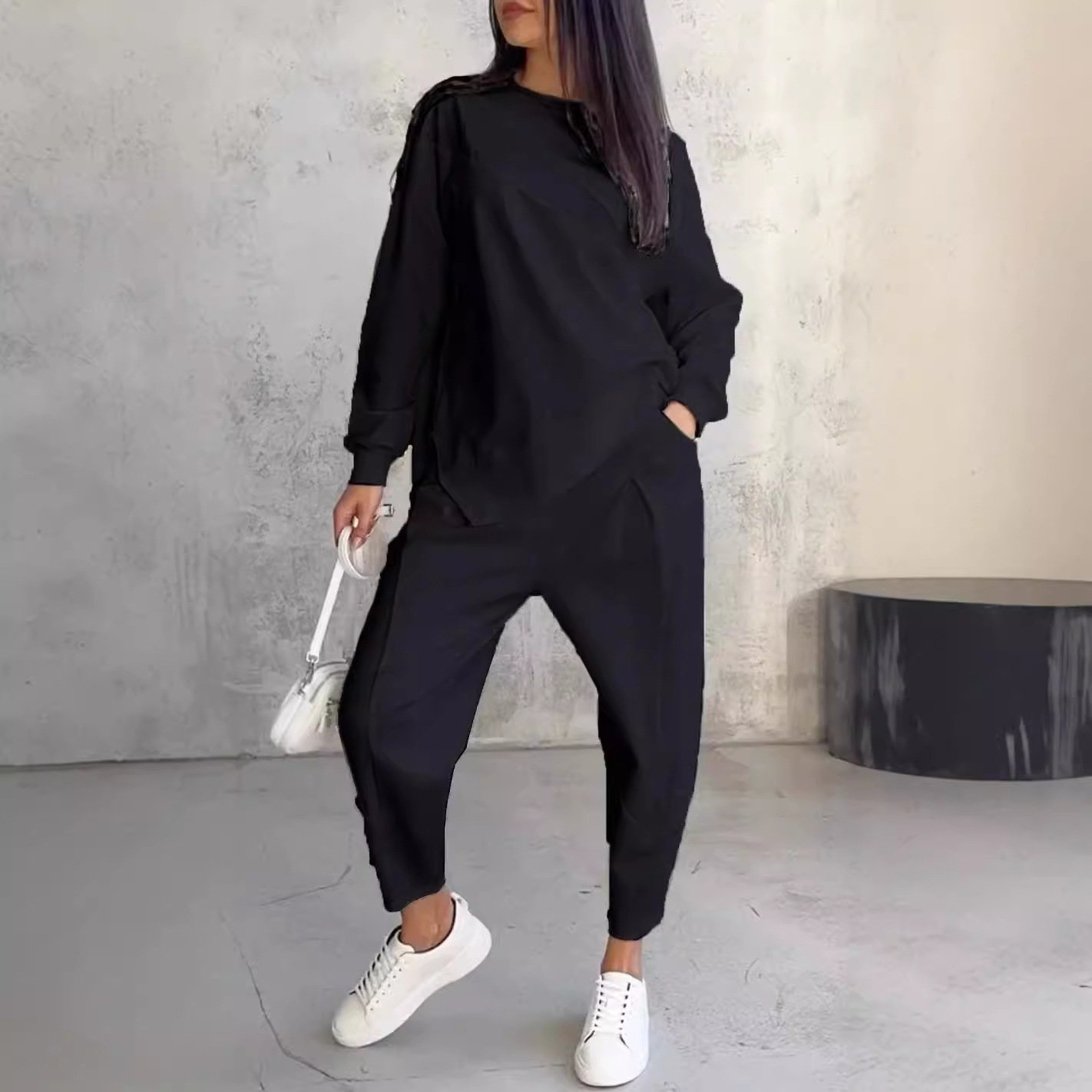 2025 autumn and winter casual round neck loose irregular long sleeved sportswear set, new designer knitted clothing for autumn and winter