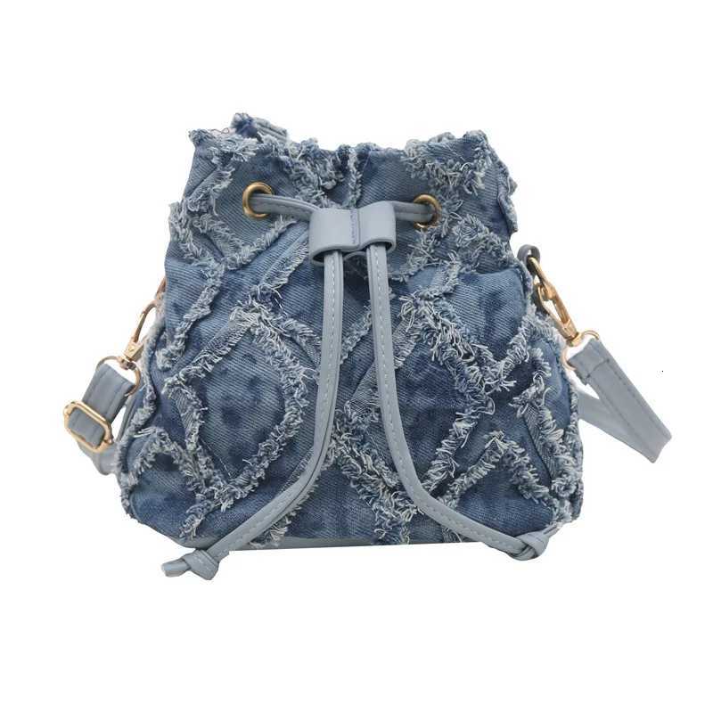 Denim Drawstring Bucket Bag Korean Simple Phone Bag 2025 SpringSummer New Fashion Personalized Womens Crossbody Shoulder Bag W250911