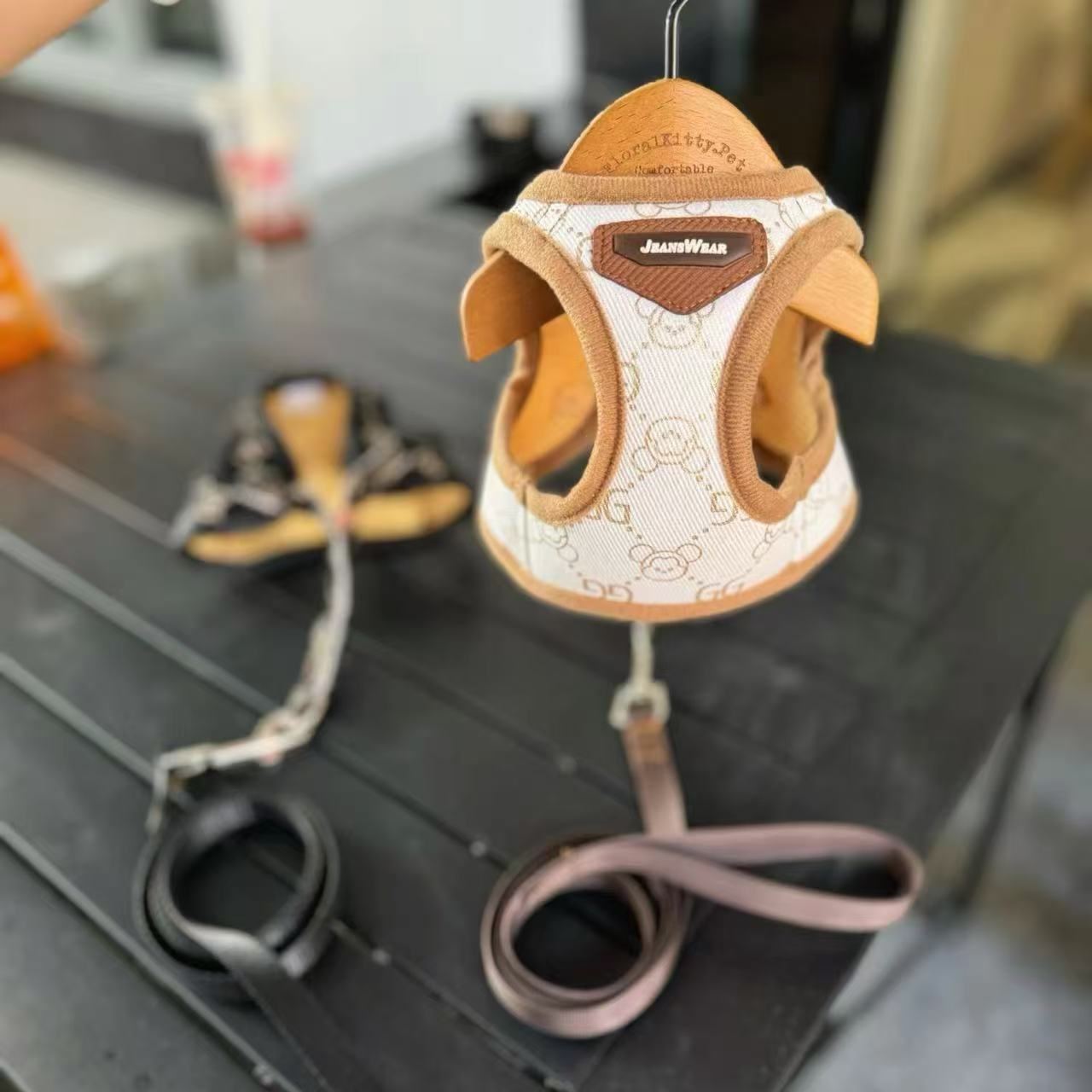 Luxury Pet dog chest harness collar suit leather trendy brand French bulldog Corgi Schnauzer traction rope chest vest cat three-piece set