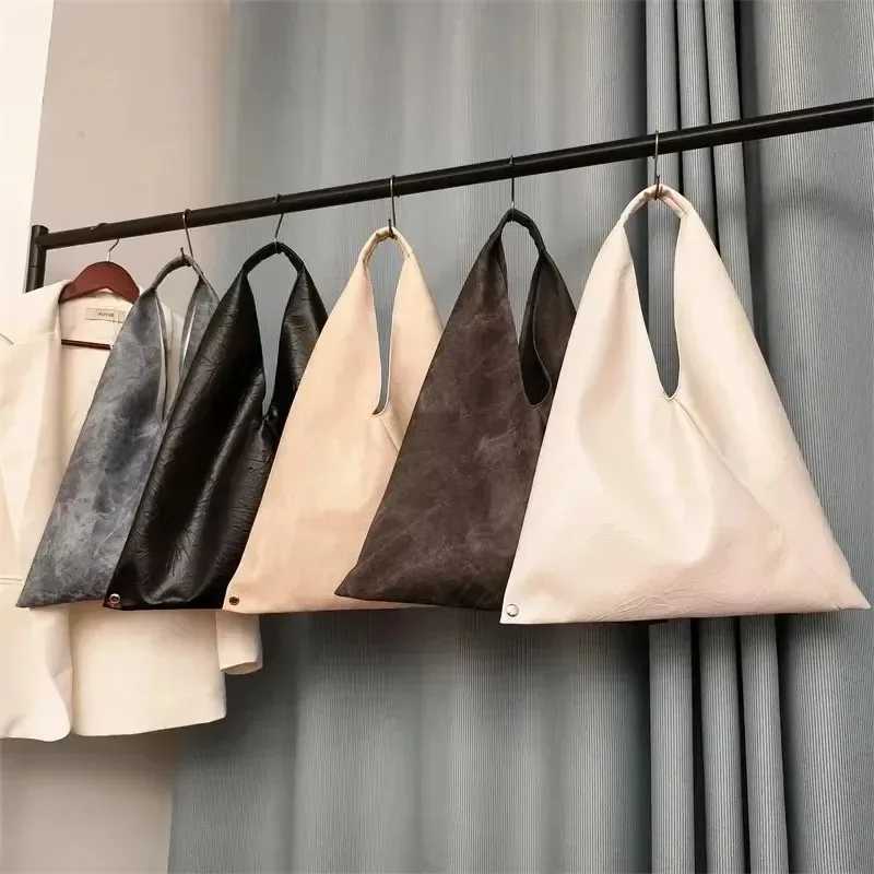 PU Hasp Solid Color Shoulder Bag Simple Fashion Womens Bags on Sale 2025 New Product Soft Large Capacity Womens Handbag Z250911