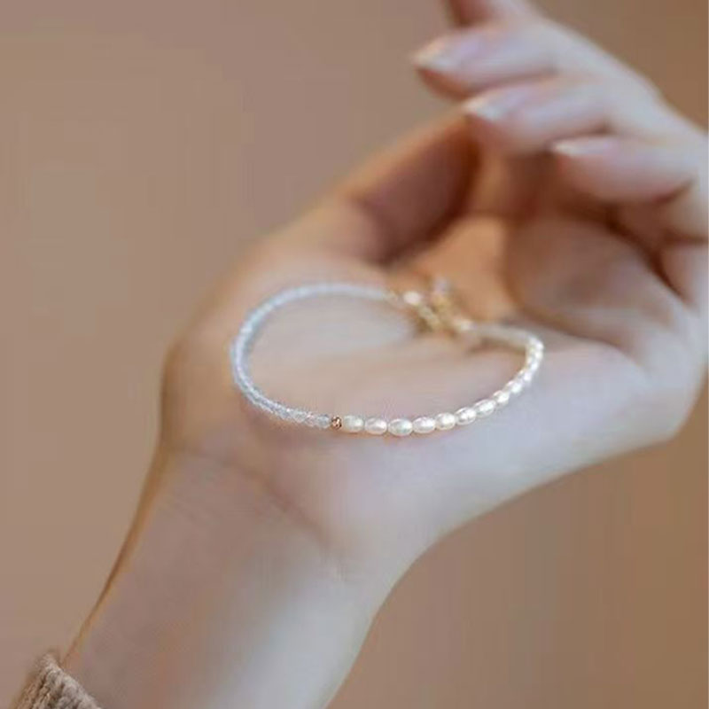 yeyipearl Pearl and Crystal Bead Bracelet for Women, Dainty Gold Plated Minimalist Jewelry, Adjustable Hypoallergenic Elegant Gift for Daily Wear