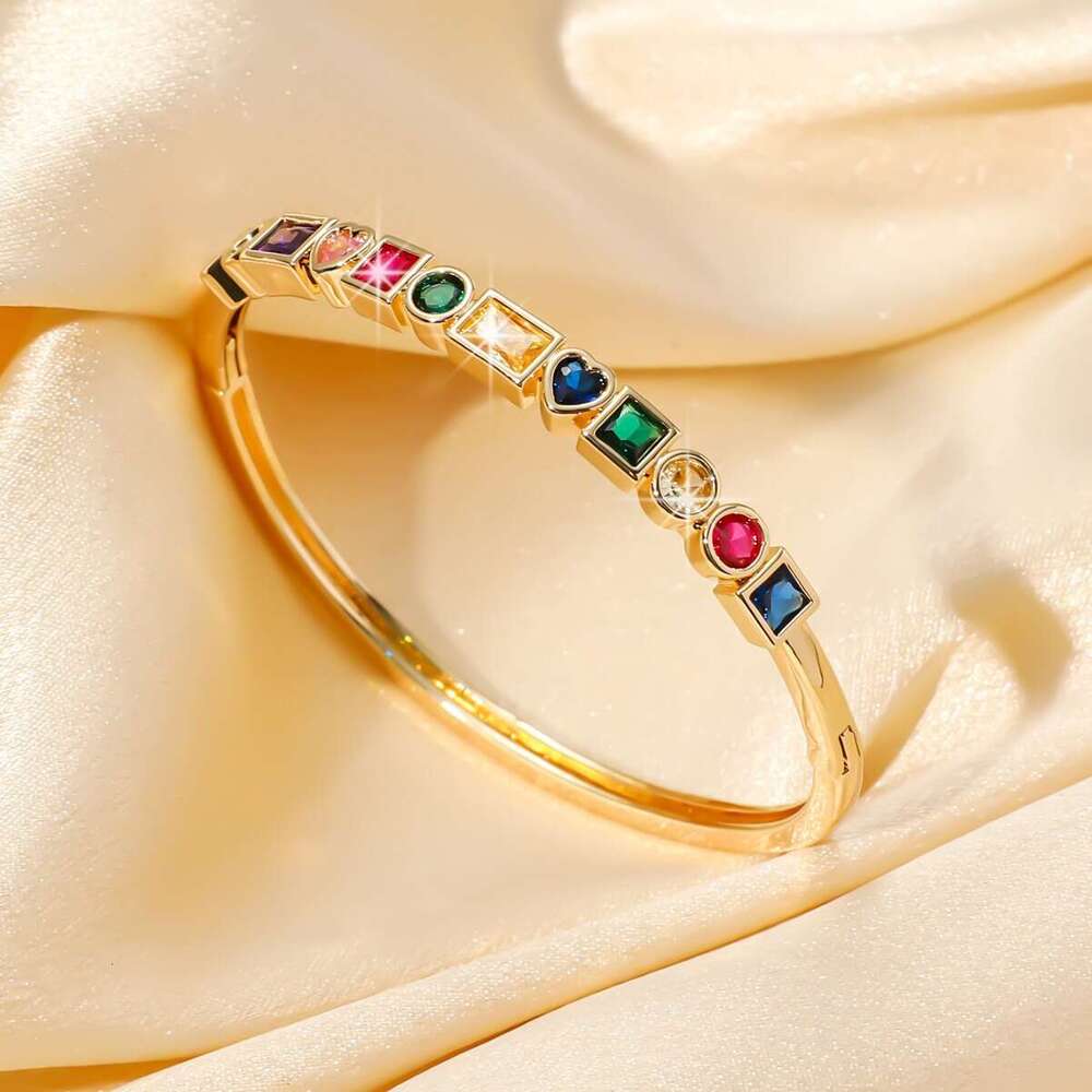 Colorful moissanite Bracelet designer bracelet for women Retro personal simple versatile handmade accessories zircon bracelets heart shape geometric b