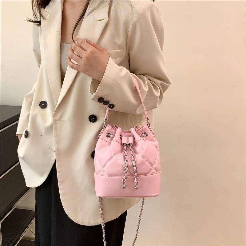 Car Sewing Bucket Shoulder Solid Color Mother Large Capacity 2024 New Fashion Popular Women's Bag