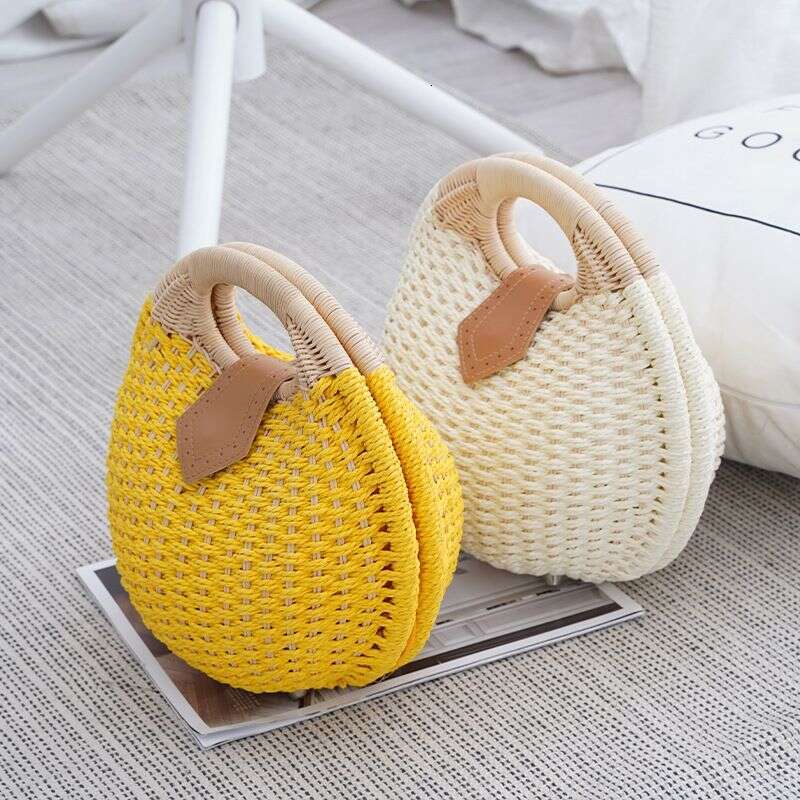Straw Rattan Handbag Women's Shell New Pearl Hand Woven Summer Beach Bag