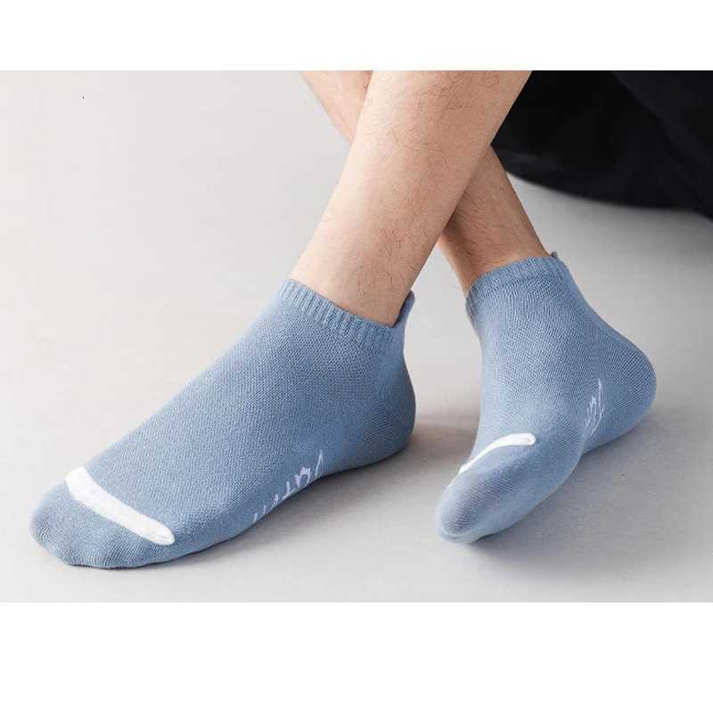 Bright Color Ankle No Show Socks Cotton Men Breathable Street Fashion Sport DeodorantInvisible Travel Bike Running Socks Brand D250911
